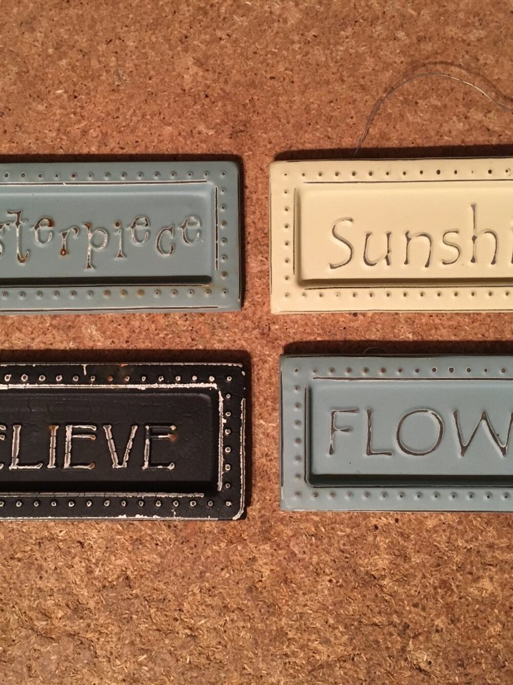 LOT OF 4 WALL DECOR HOUSEHOLD MAGNET SIGNS PLAGUES BELIEVE FLOWERS SUNSHINE